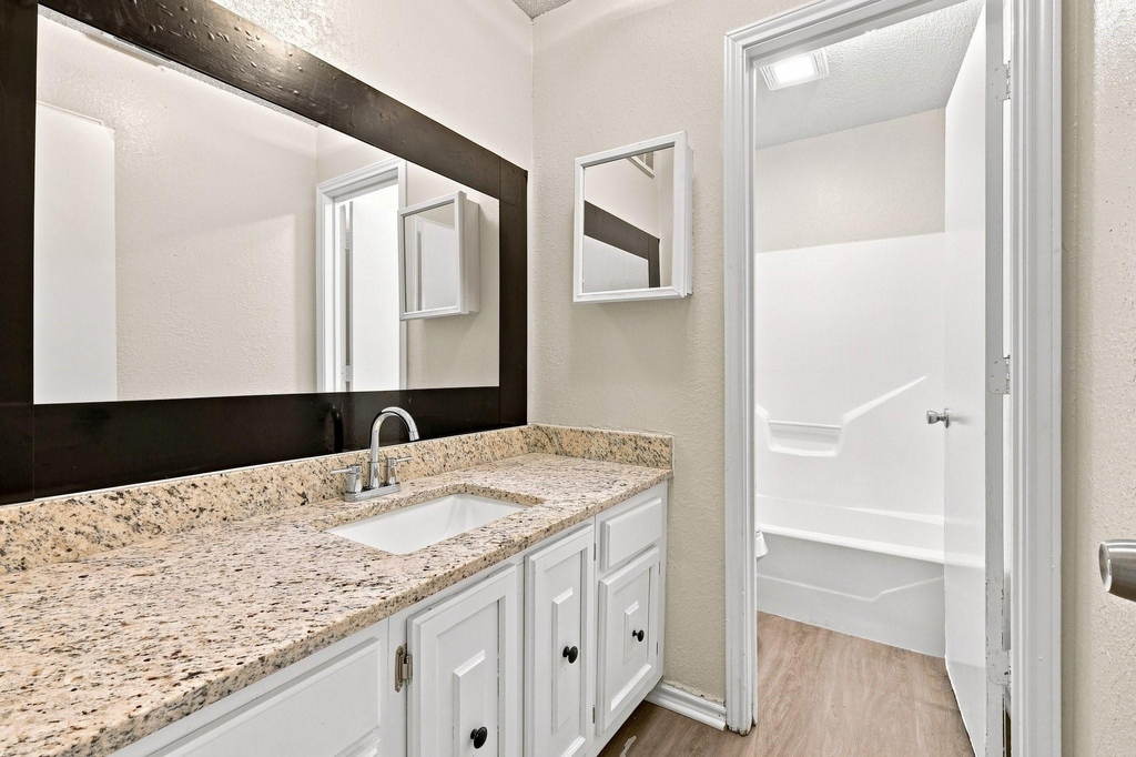 8133 Foxfire Lane - Photo 5
