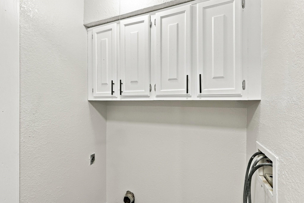 8133 Foxfire Lane - Photo 7