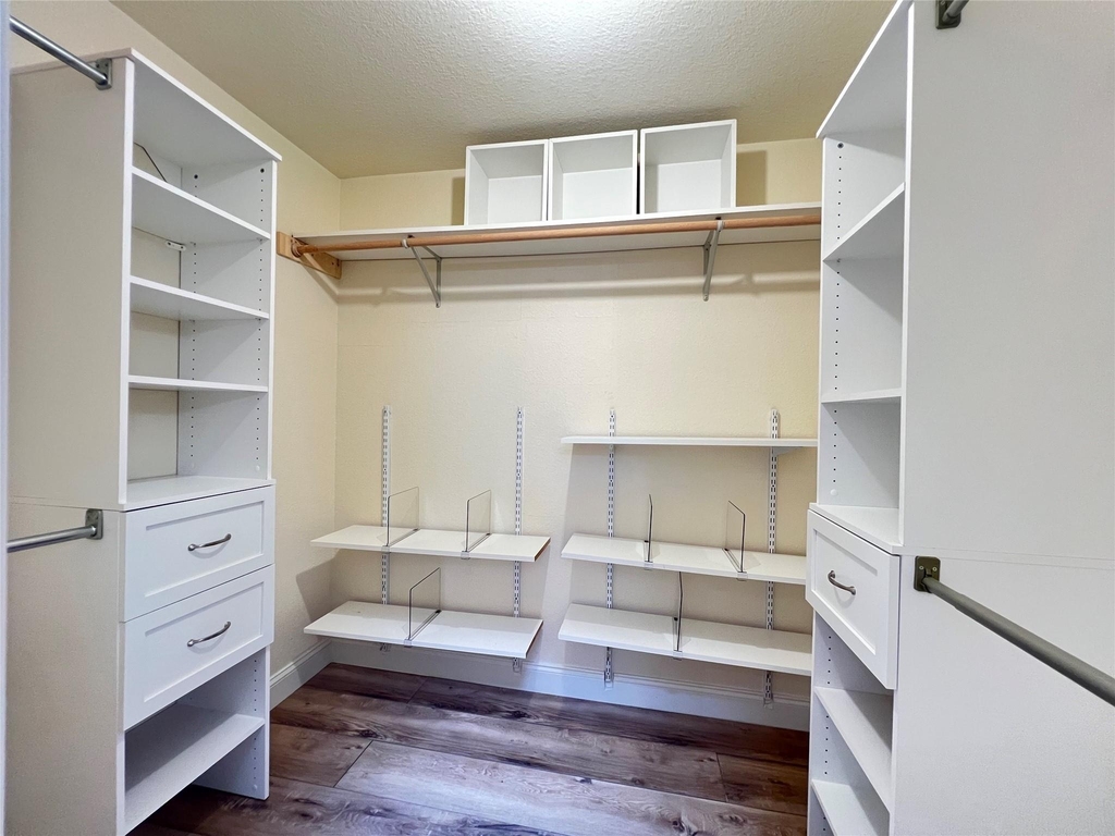 6816 Sweetwater Drive - Photo 18