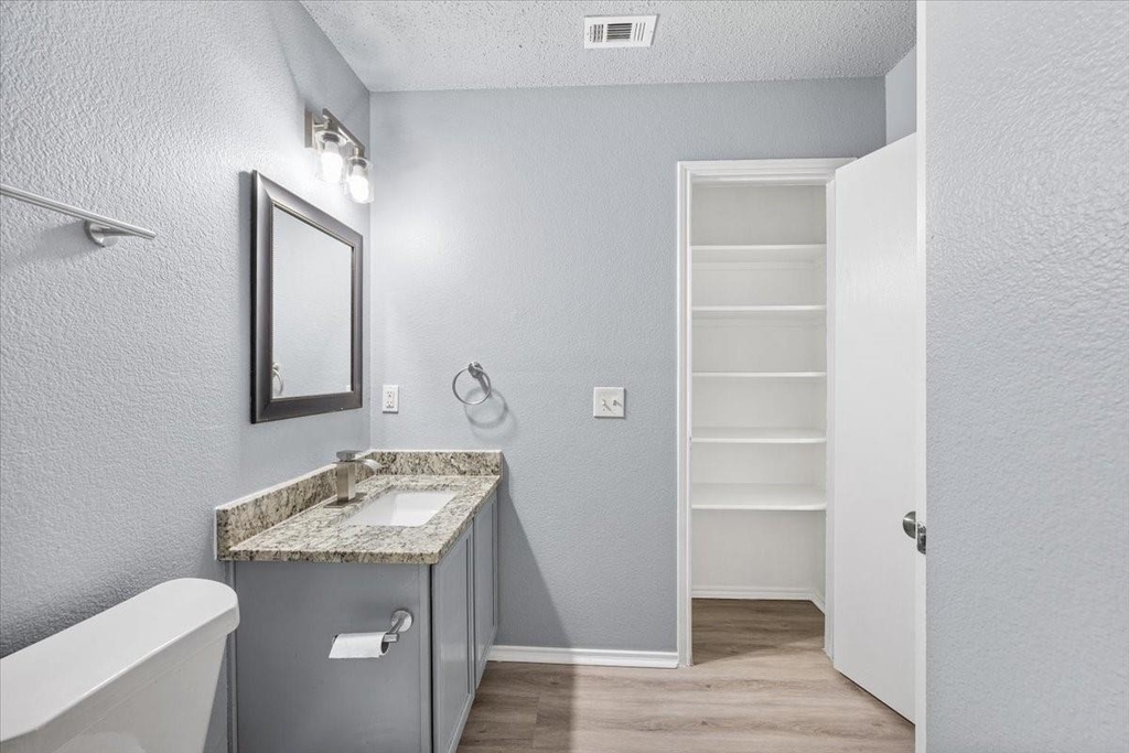 1506 Waters Edge Drive - Photo 9