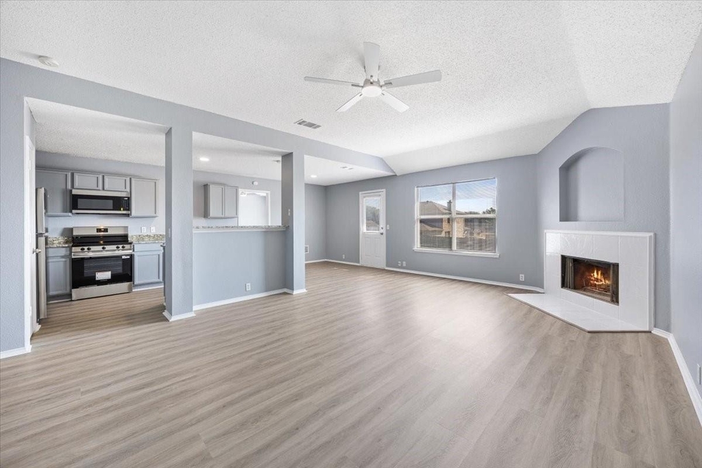 1506 Waters Edge Drive - Photo 16