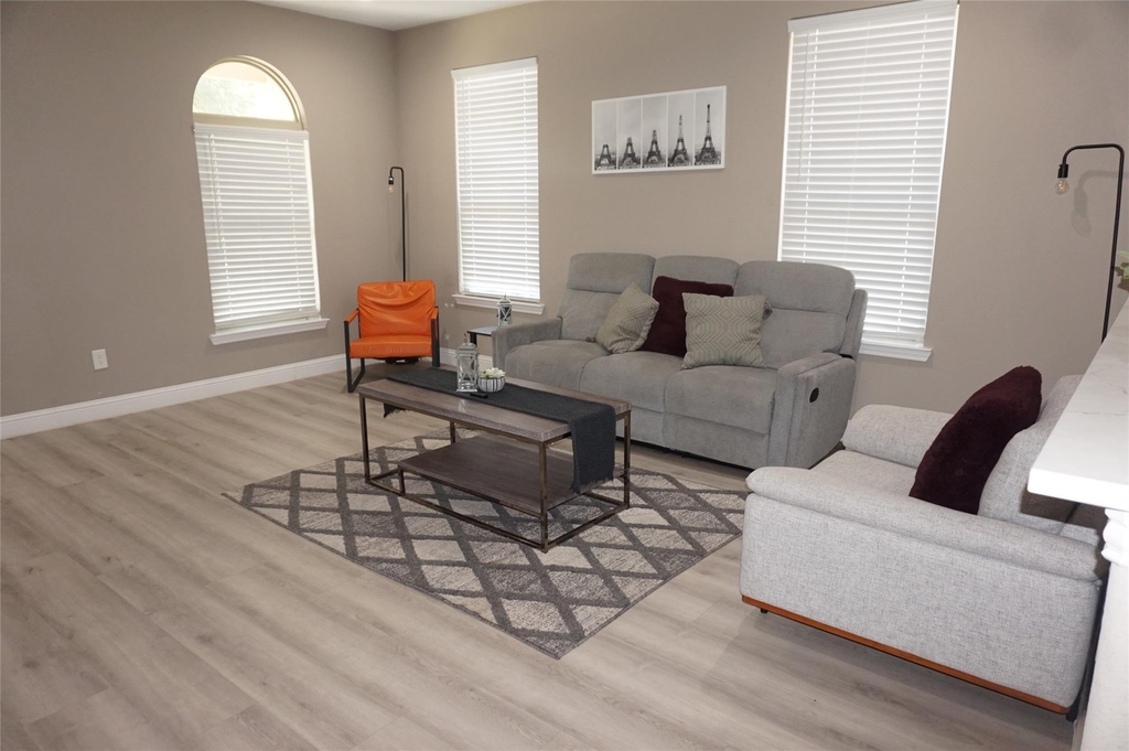 4819 Baldwin Street - Photo 1