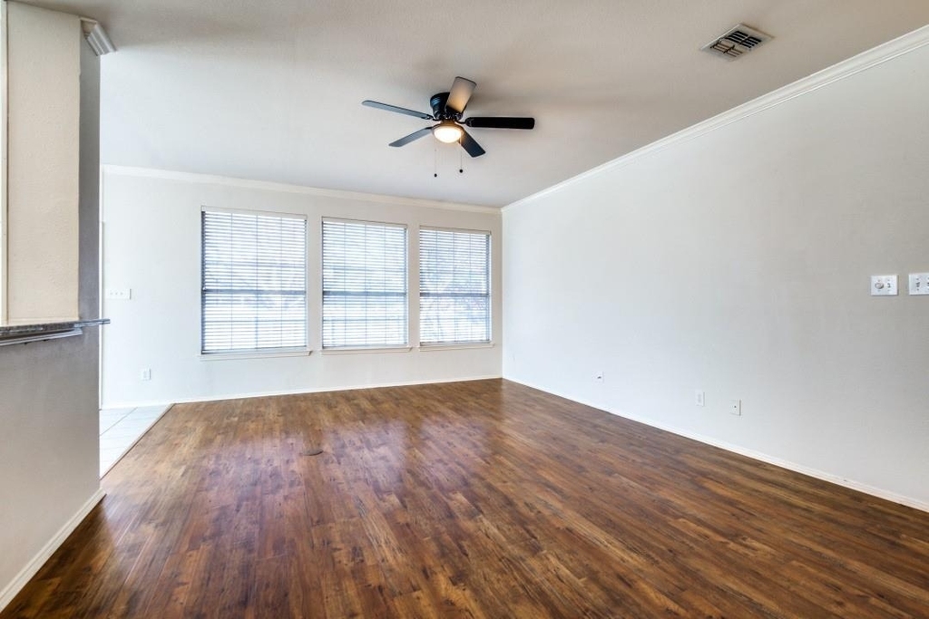 5121 Timber Park Drive - Photo 12