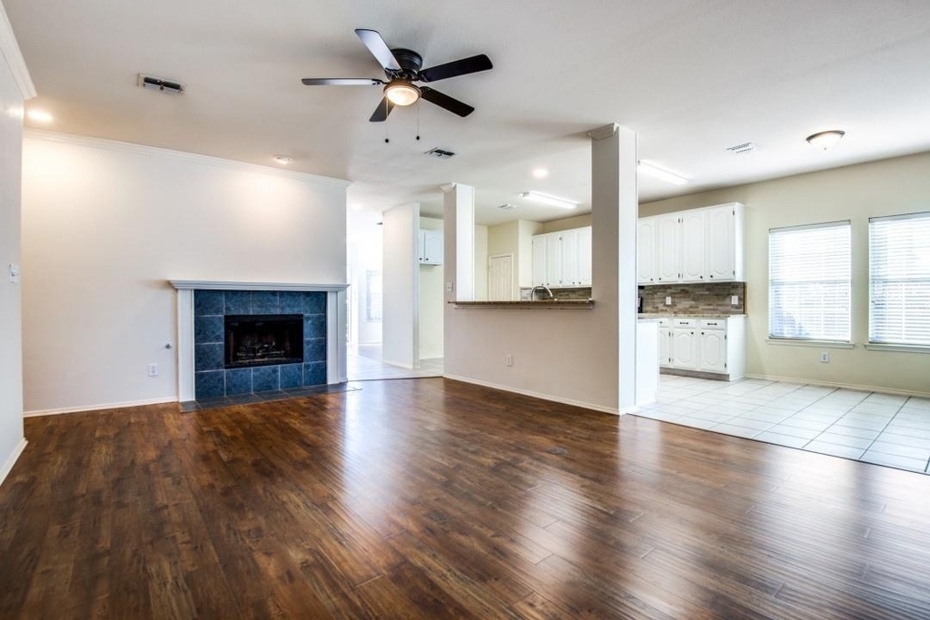 5121 Timber Park Drive - Photo 6