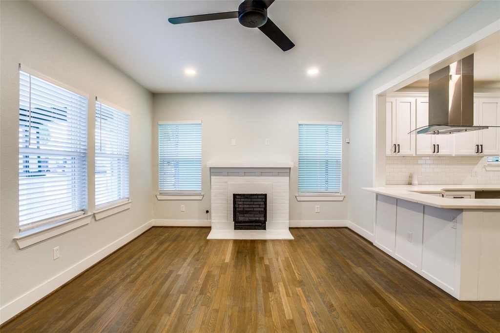 619 Pembroke Avenue - Photo 11