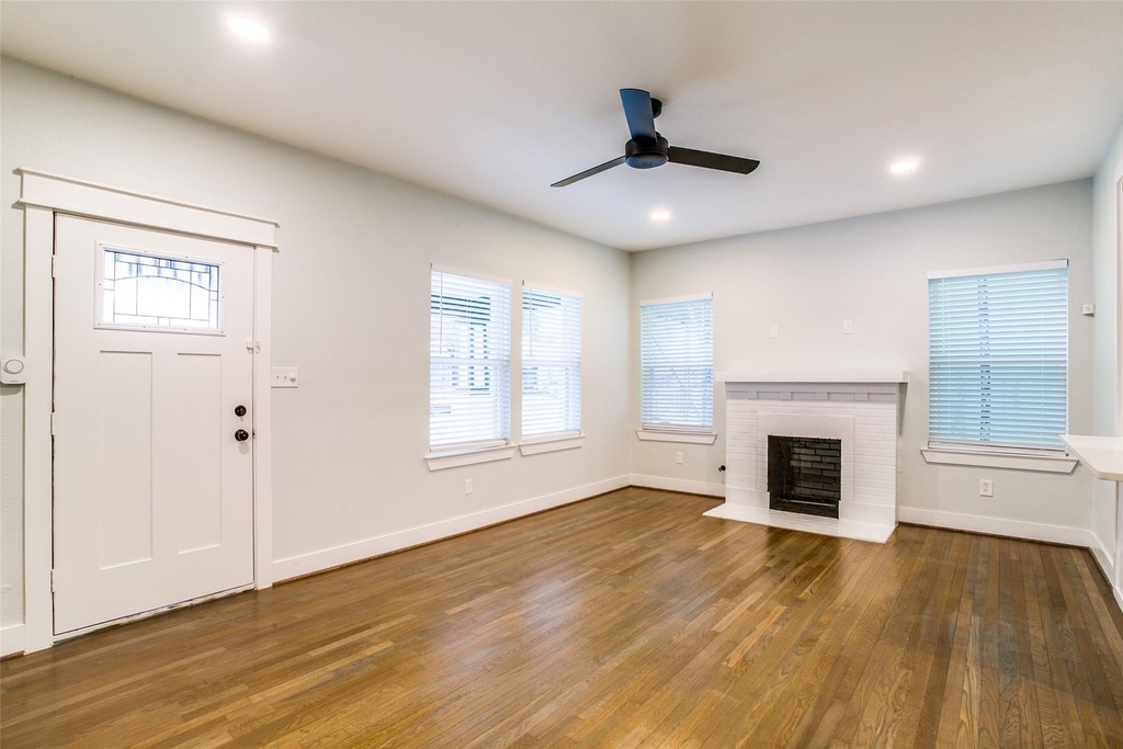 619 Pembroke Avenue - Photo 8