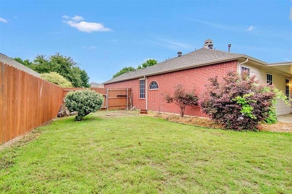 8409 Island Court - Photo 11
