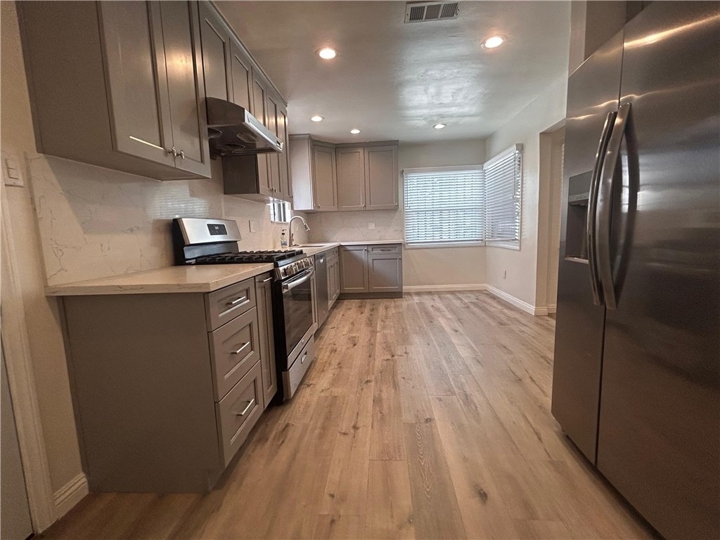 521 N Vermont - Photo 19