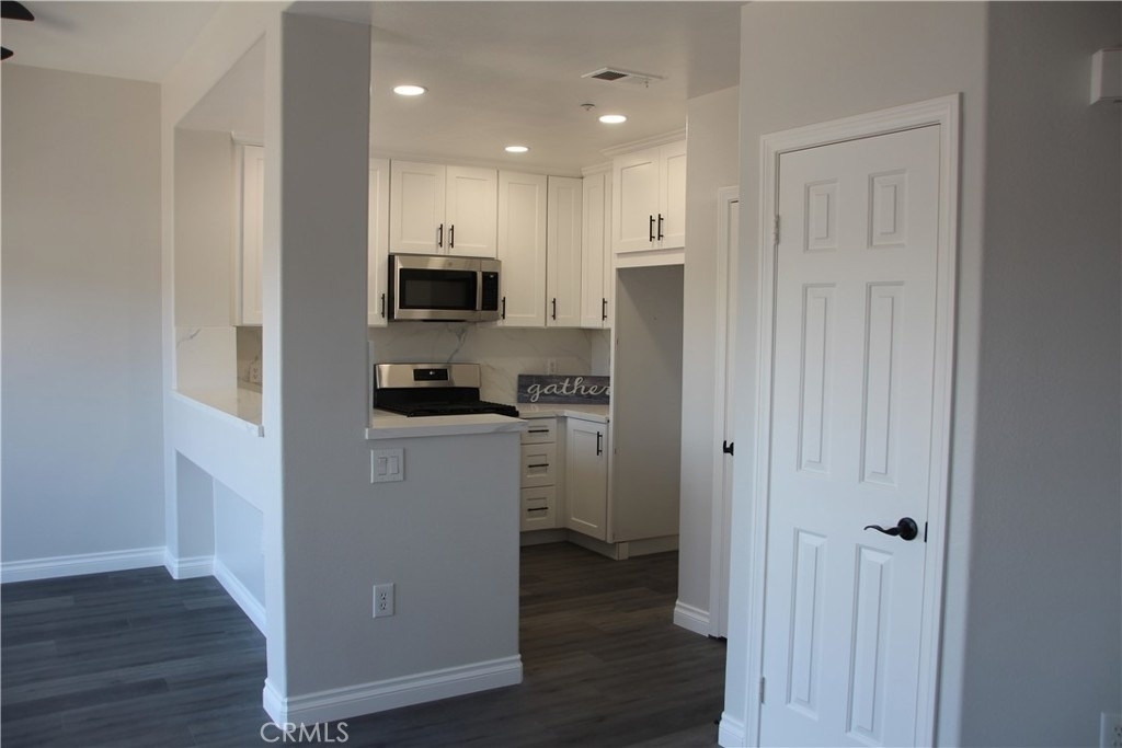 3326 W Orange - Photo 3