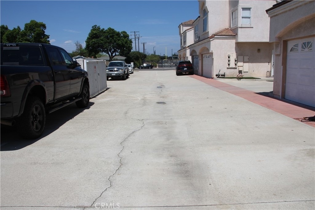 3326 W Orange - Photo 2