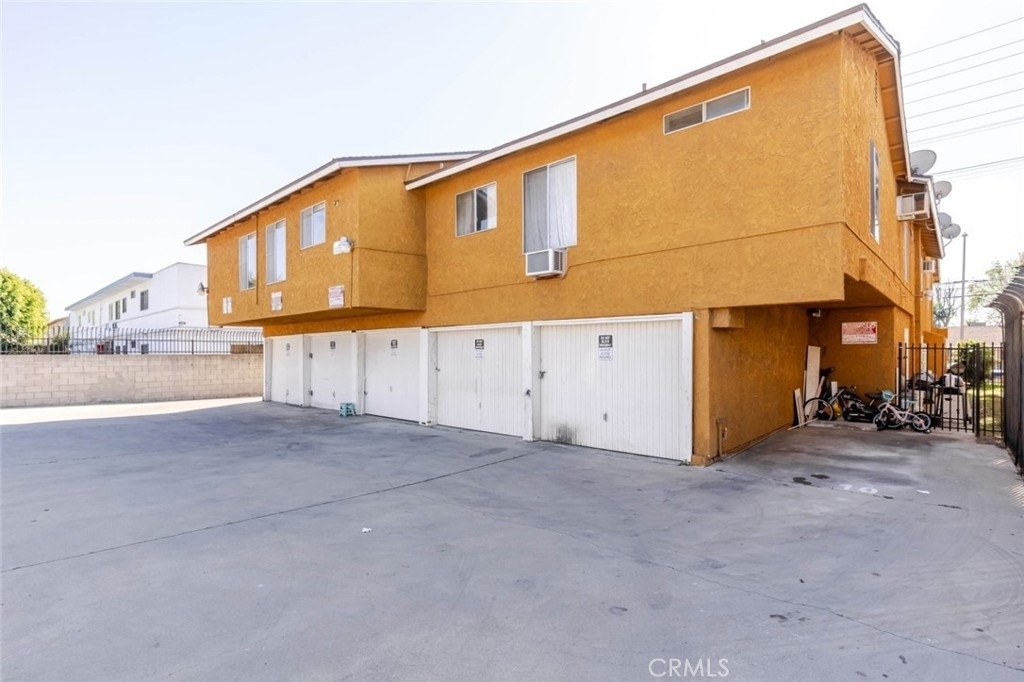 13015 Vanowen Street - Photo 16