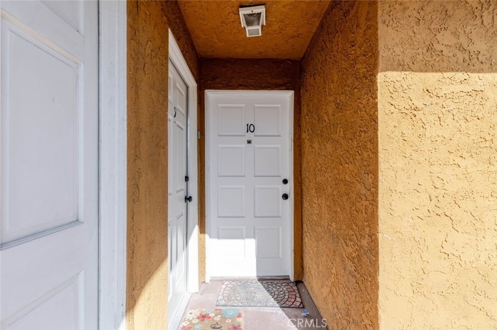 13015 Vanowen Street - Photo 15