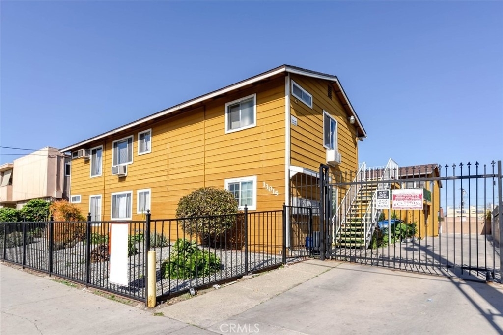 13015 Vanowen Street - Photo 18