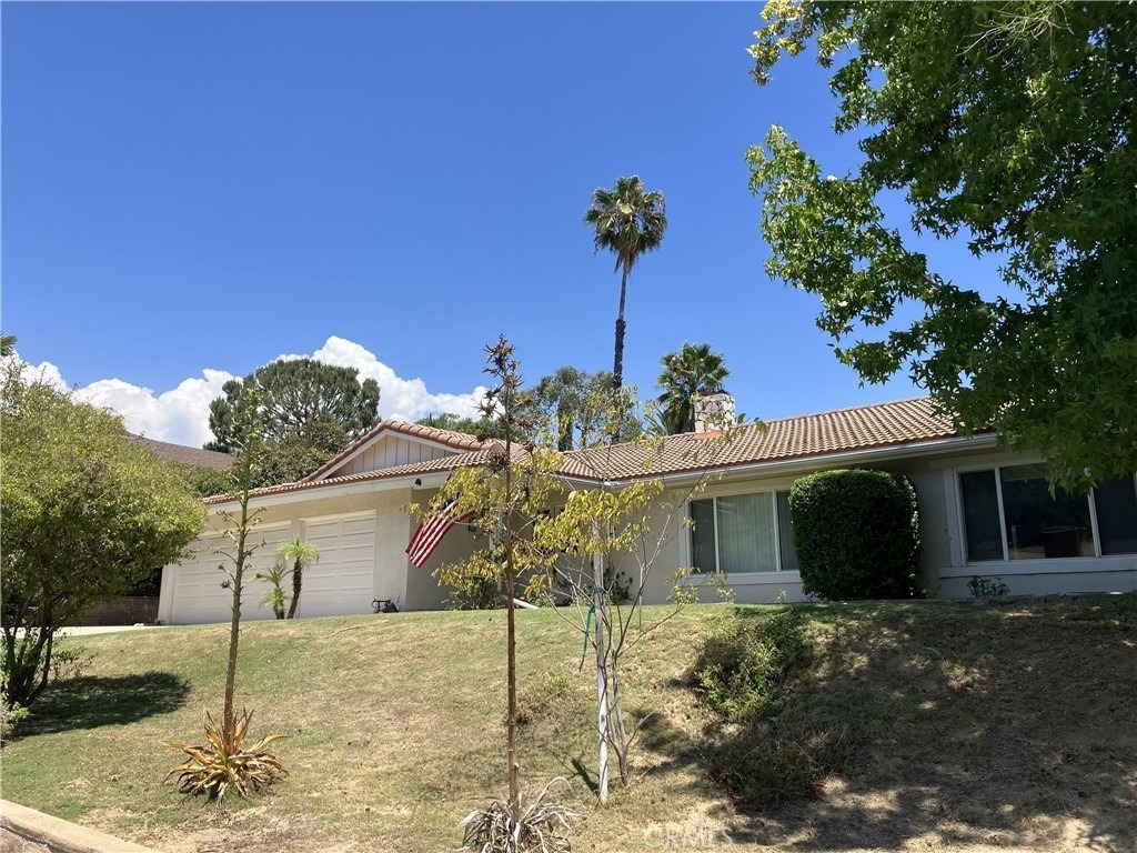 282 Summit Road - Photo 0