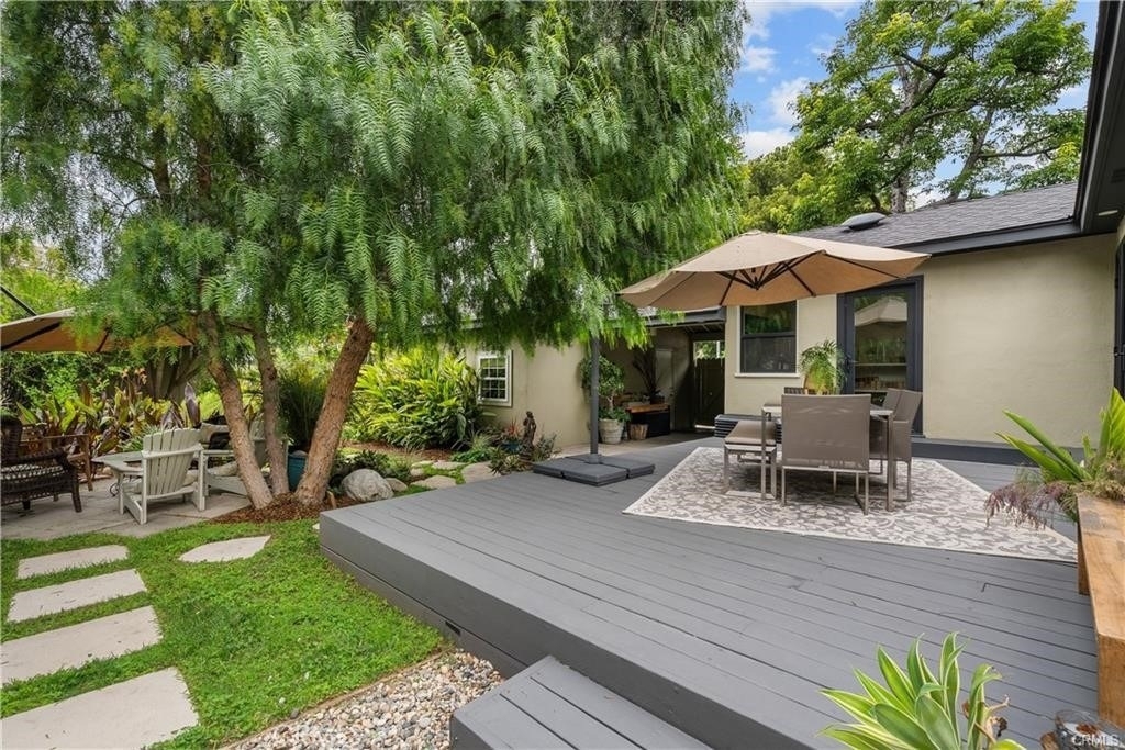 18240 Rayen Street - Photo 16