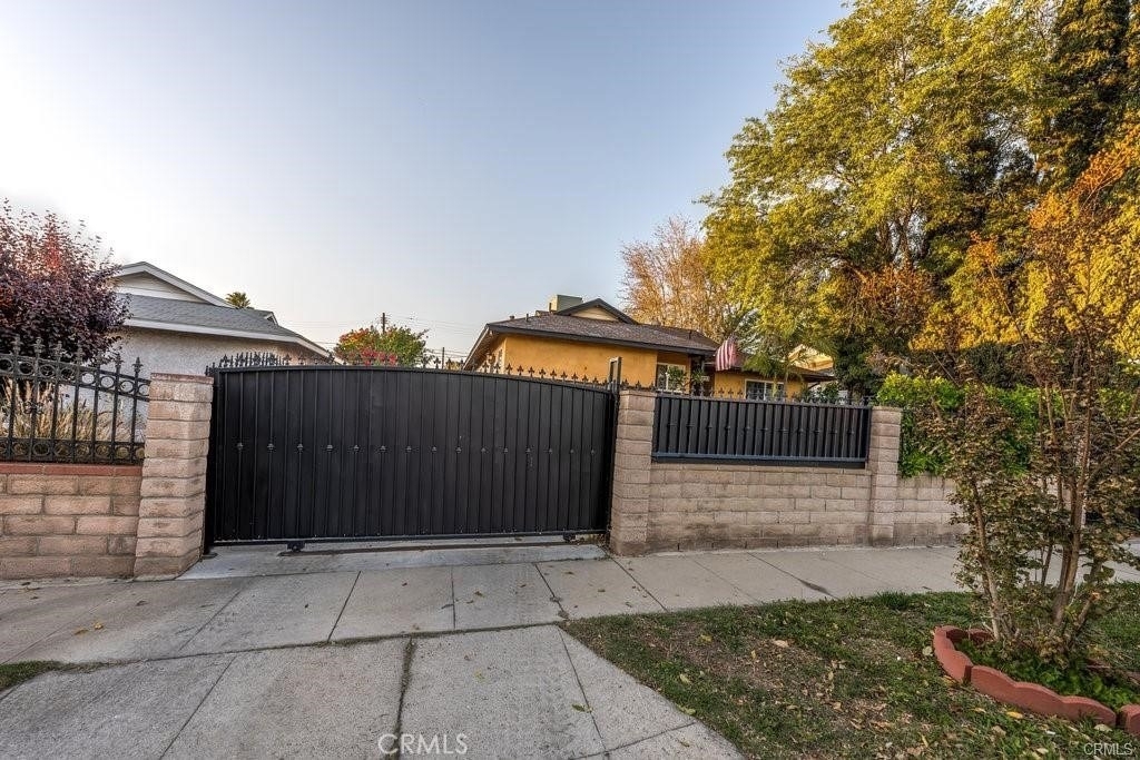 14377 Germain Street - Photo 28