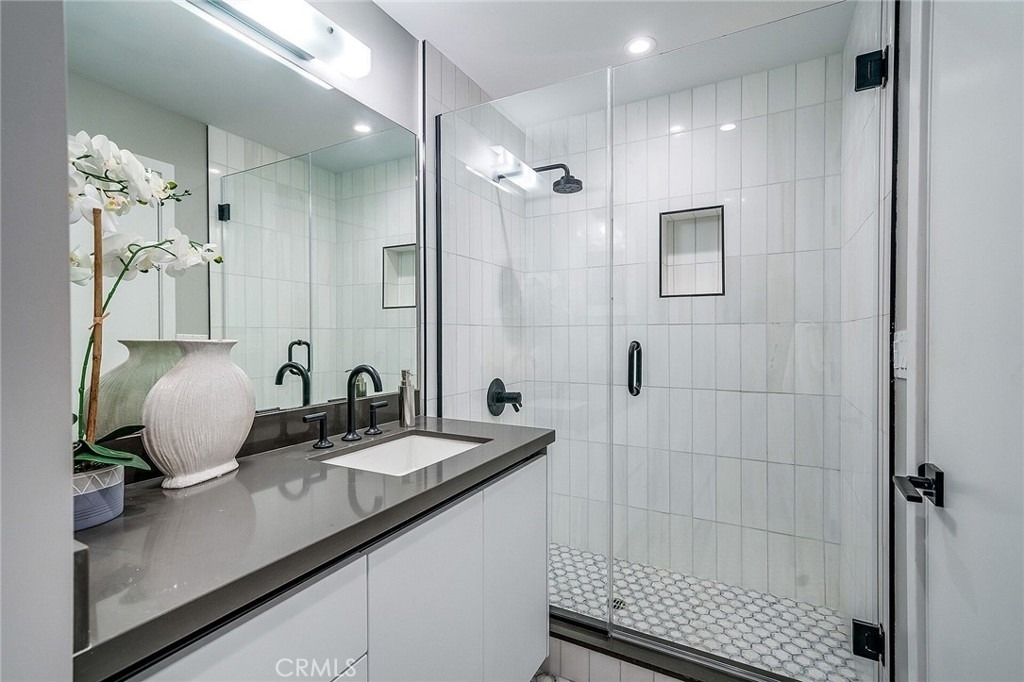 1148 N Detroit Street - Photo 19