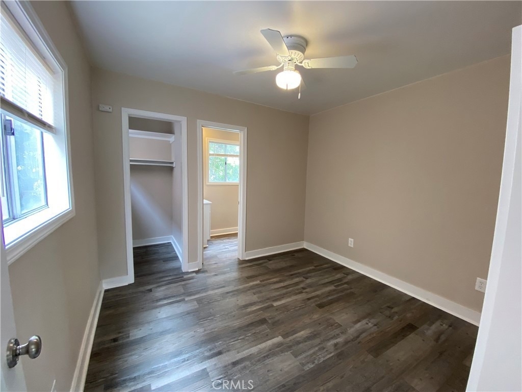 1032 W 15th Street - Photo 6