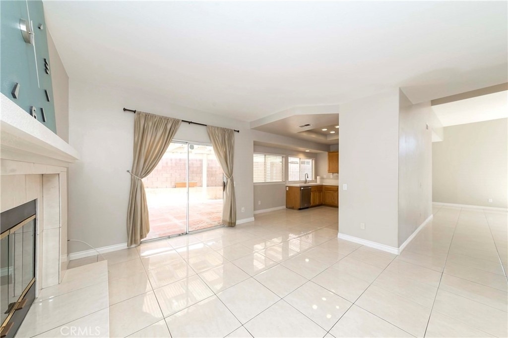 701 Barnsley - Photo 12