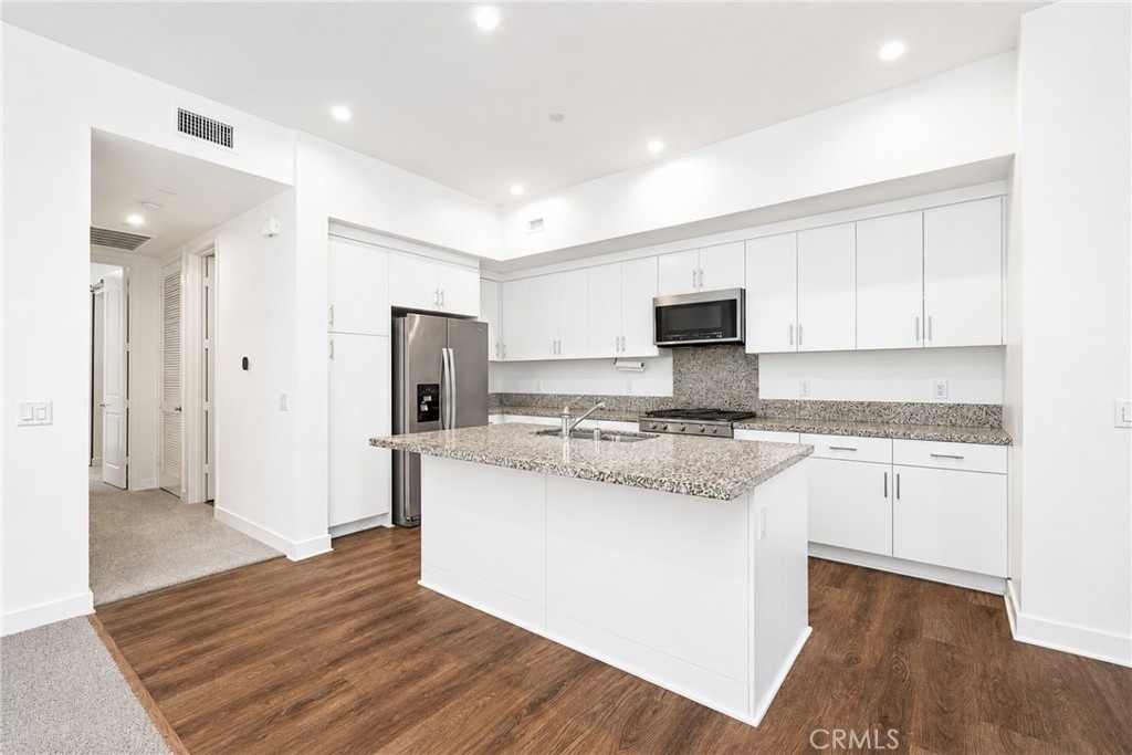 1646 S Urbana - Photo 8