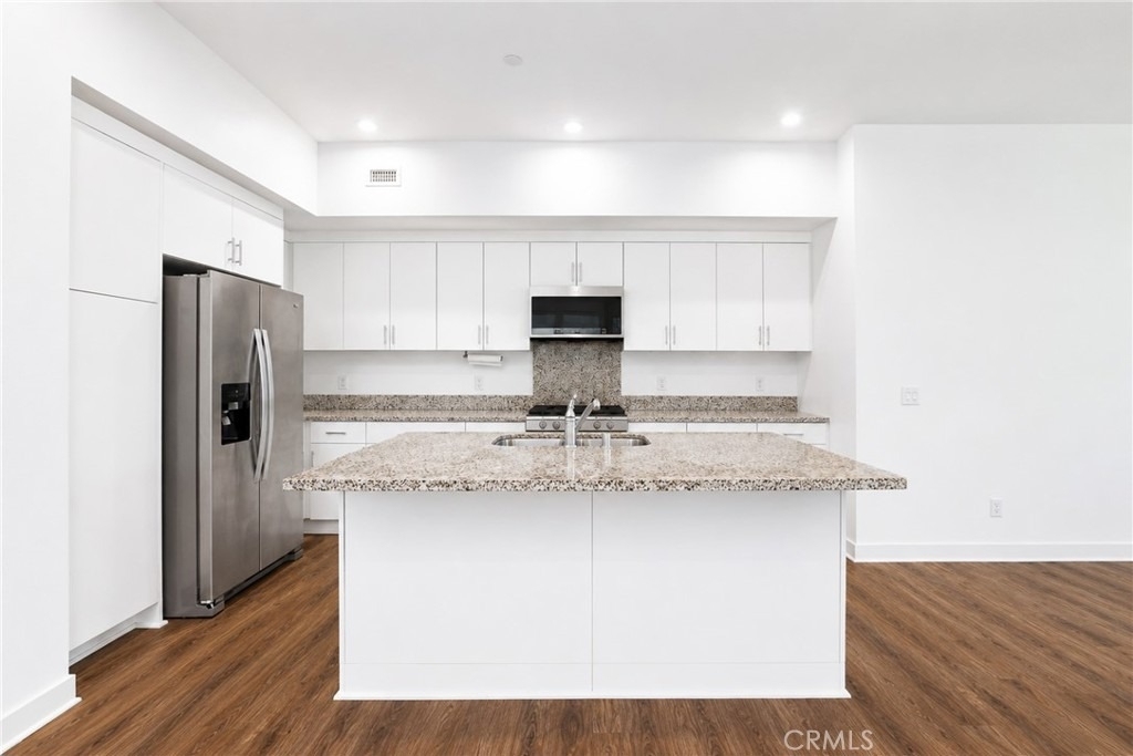 1646 S Urbana - Photo 13
