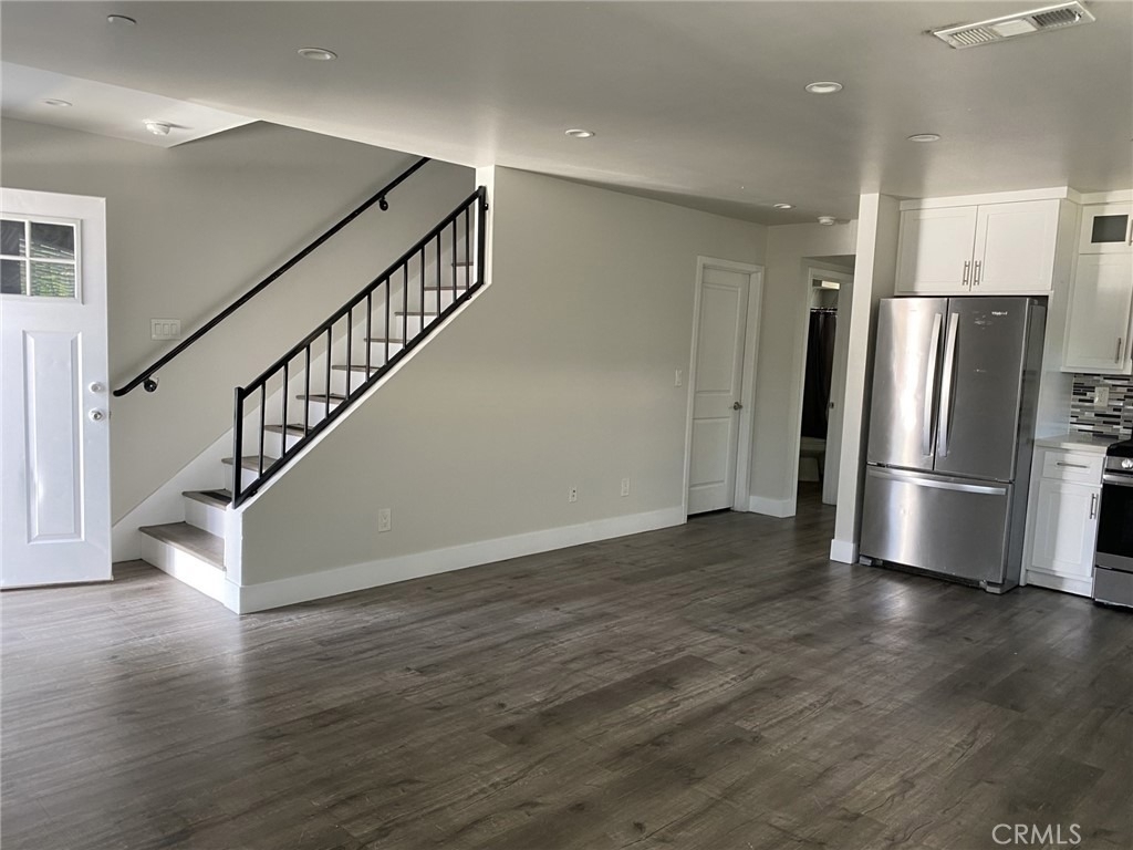 2420 1/2 Folsom Street - Photo 3
