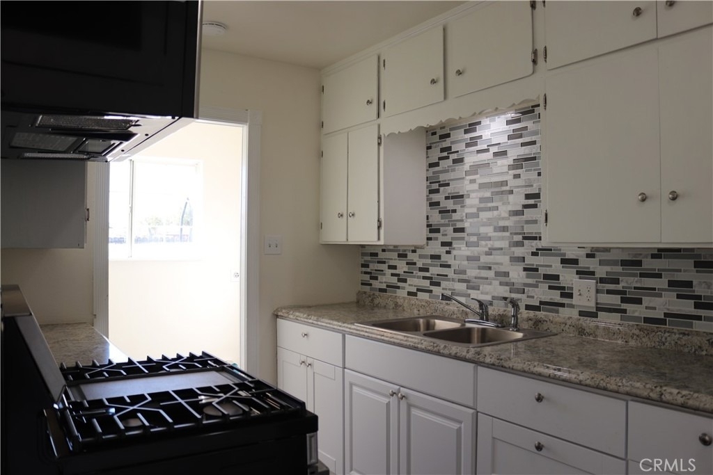411 N Burton Street - Photo 3