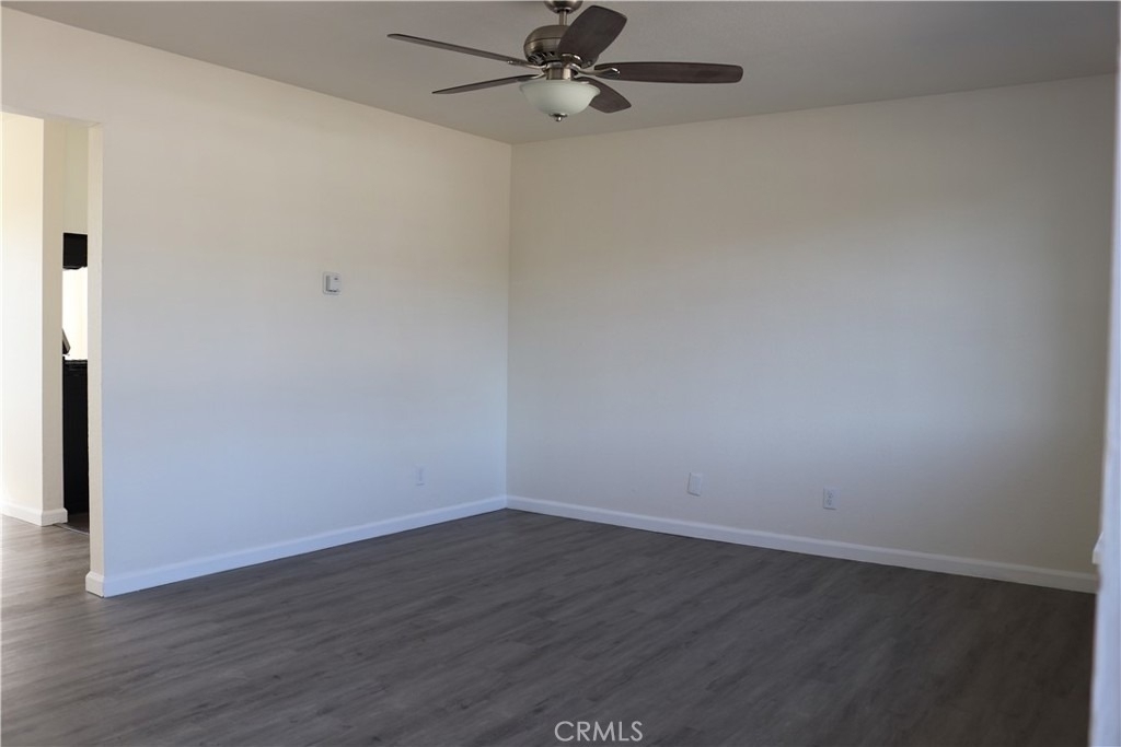 411 N Burton Street - Photo 5