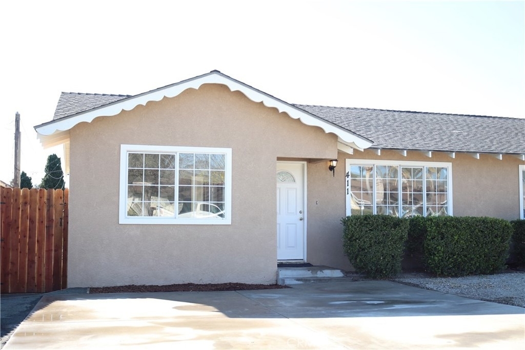 411 N Burton Street - Photo 0