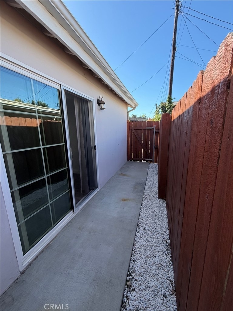 6116 Strickland Avenue - Photo 10