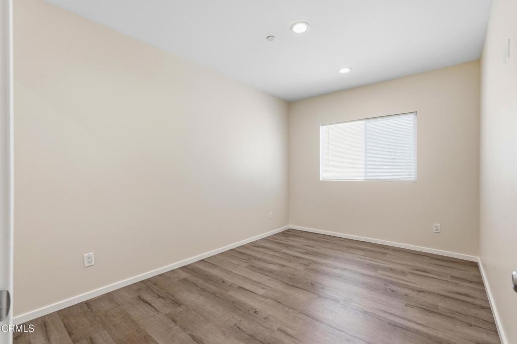6721 1/2 Vineland Avenue - Photo 17