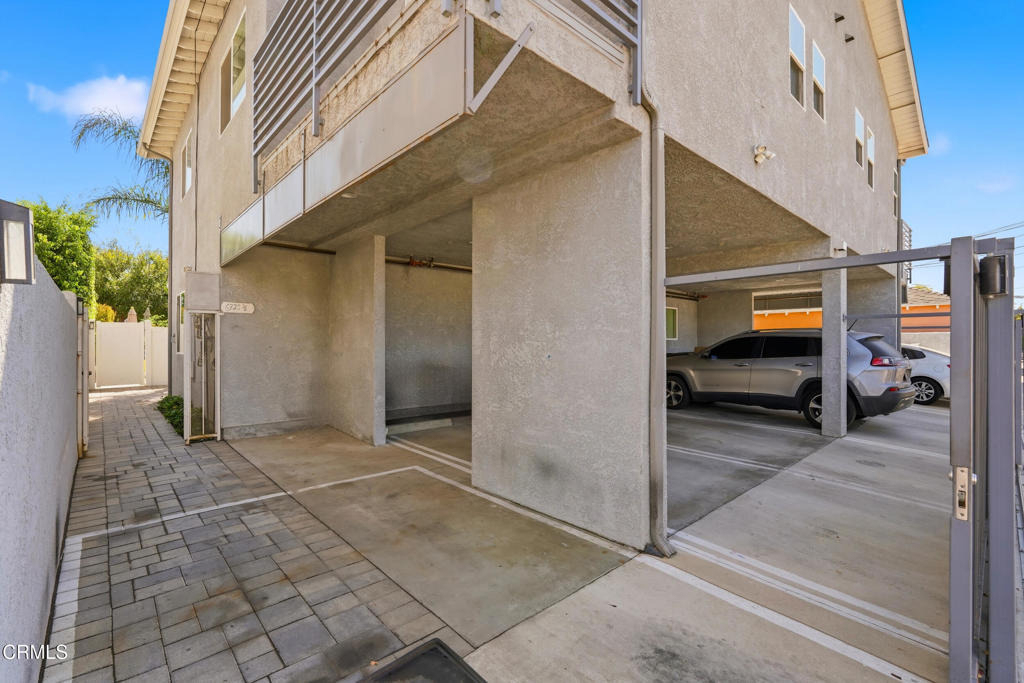 6721 1/2 Vineland Avenue - Photo 31
