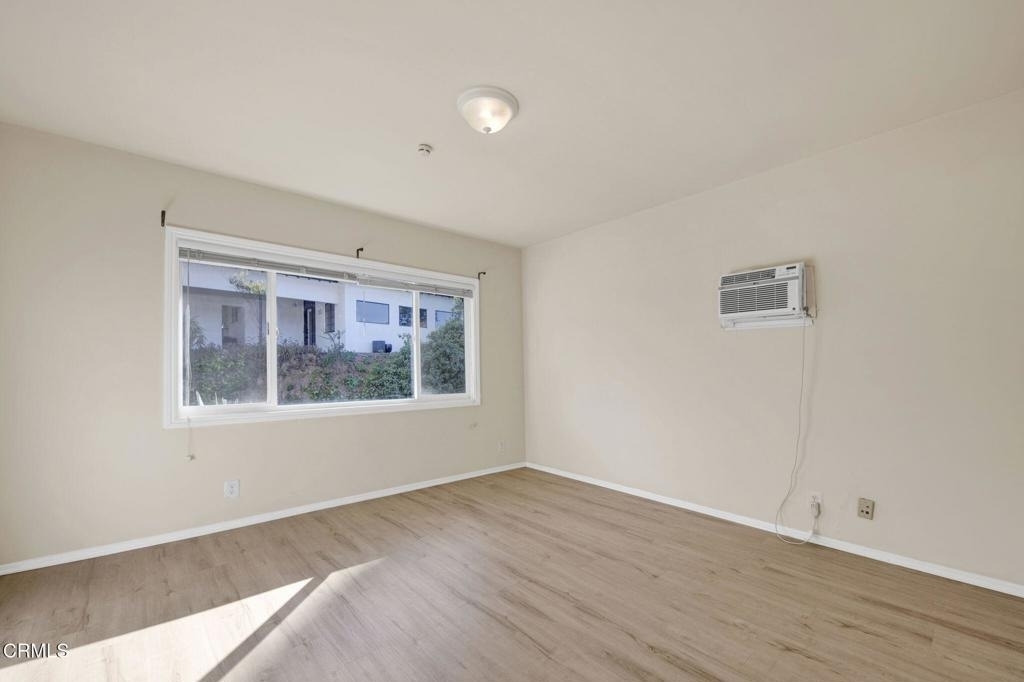 1537 Silverwood Drive - Photo 11