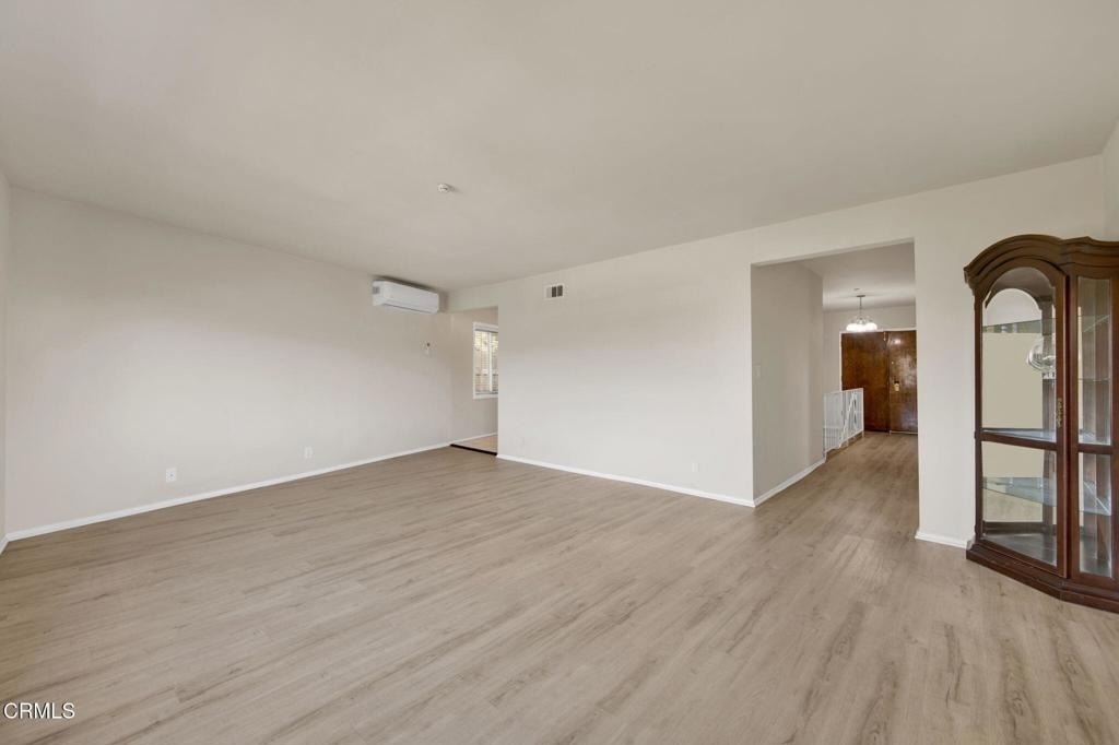 1537 Silverwood Drive - Photo 2