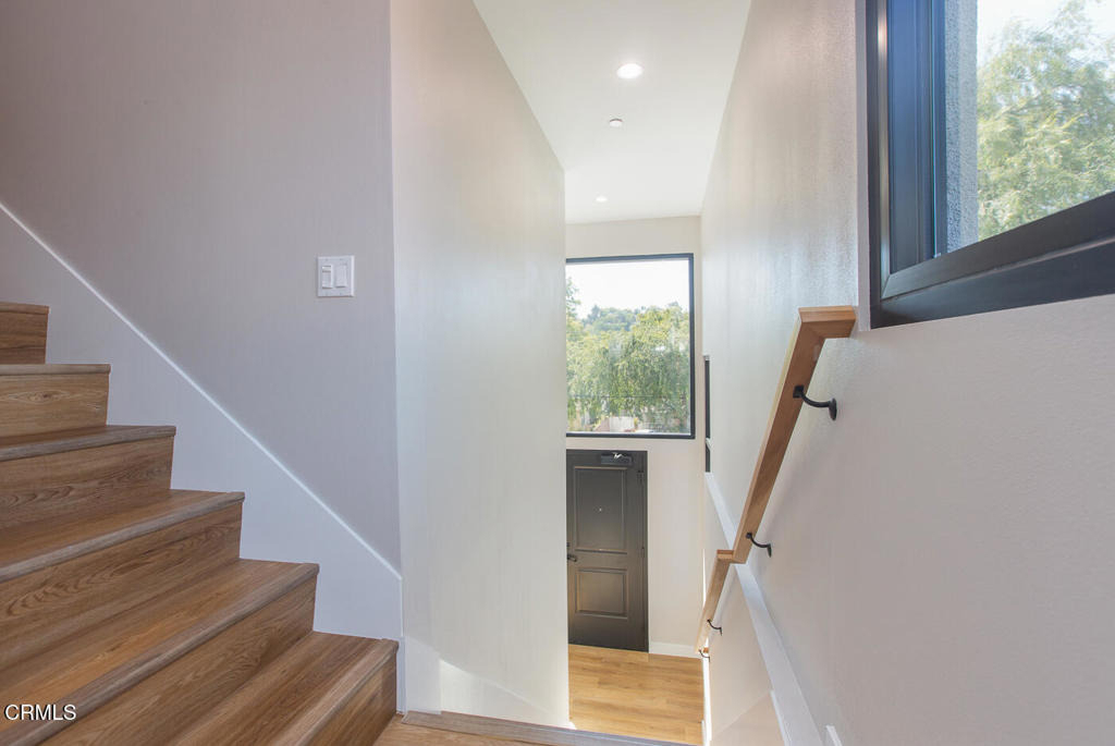 3682 Harriman Avenue - Photo 10