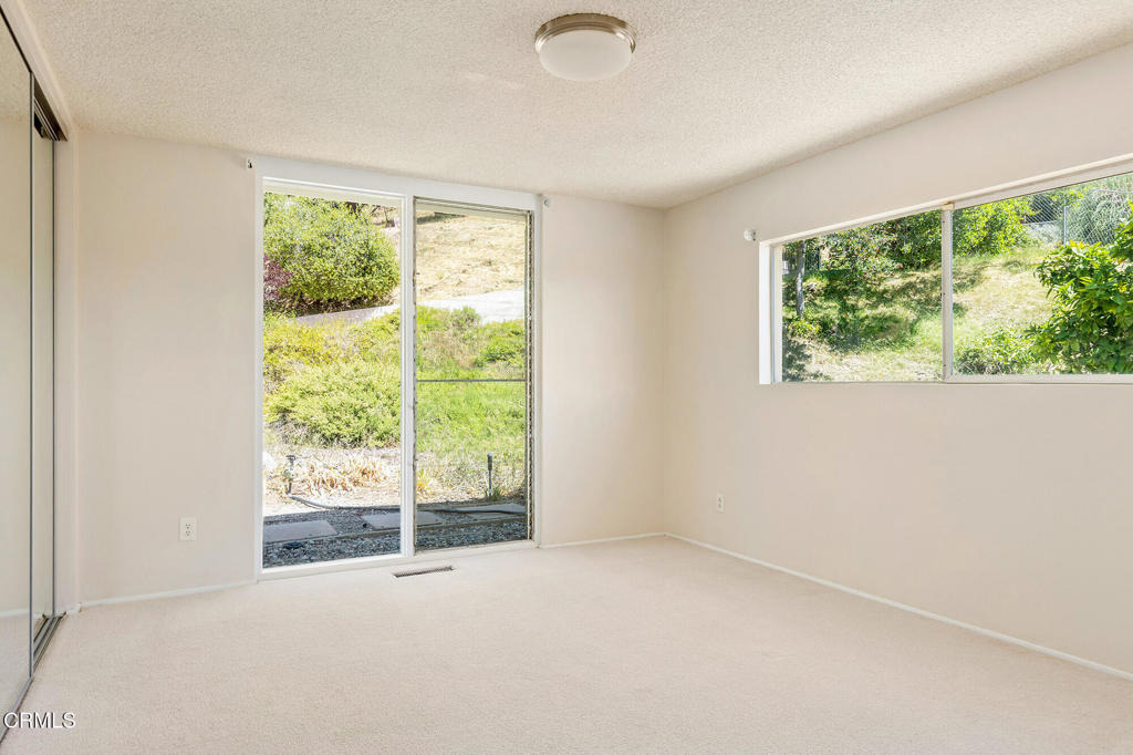 2075 Linda Flora Drive - Photo 12