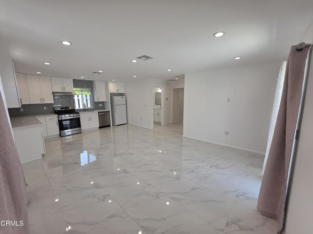 10926 Woodward Avenue - Photo 4