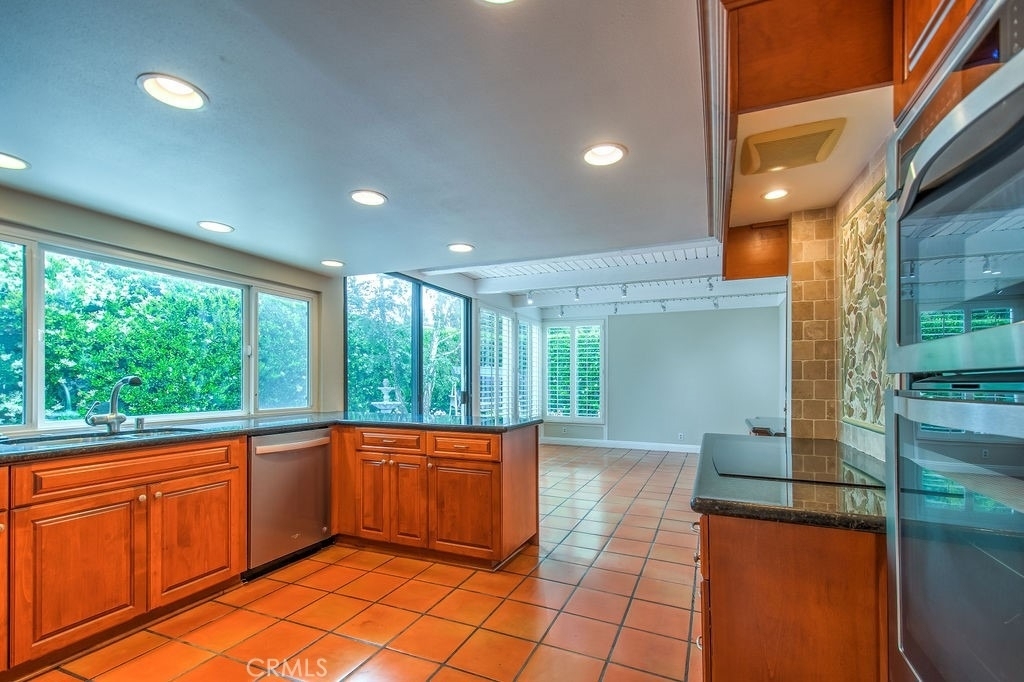 5021 Corkwood Lane - Photo 11