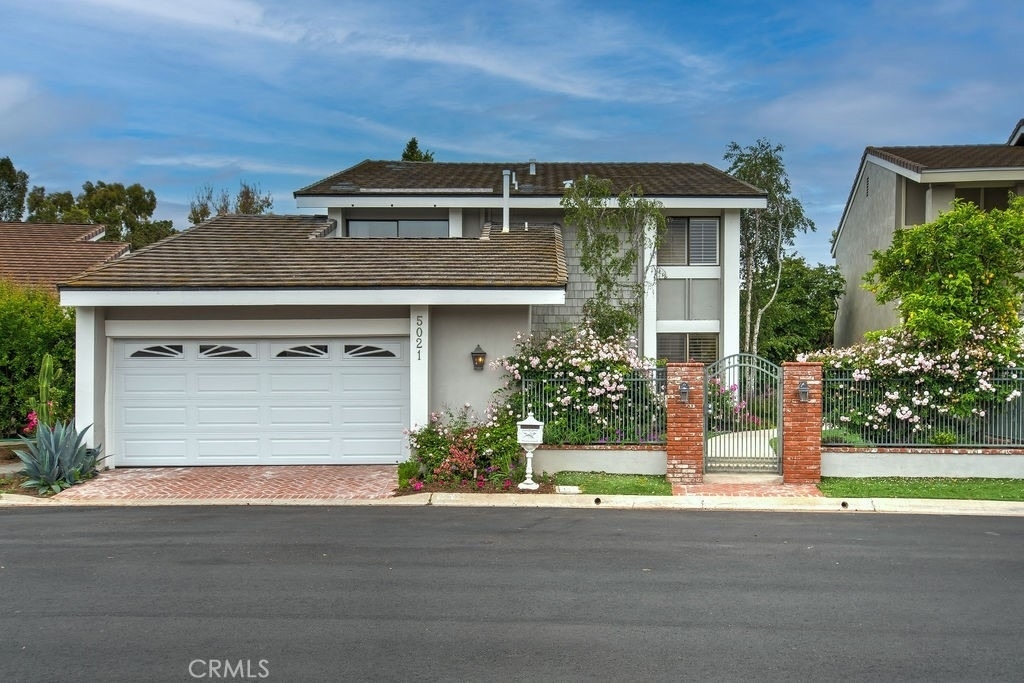 5021 Corkwood Lane - Photo 0