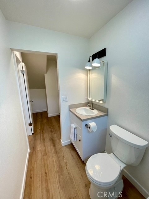 513 1/4 Larkspur - Photo 4