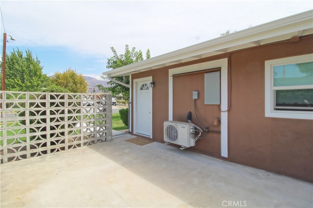 26973 Stratford Street - Photo 0