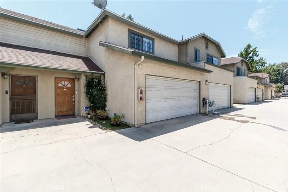 7046 De Celis - Photo 2
