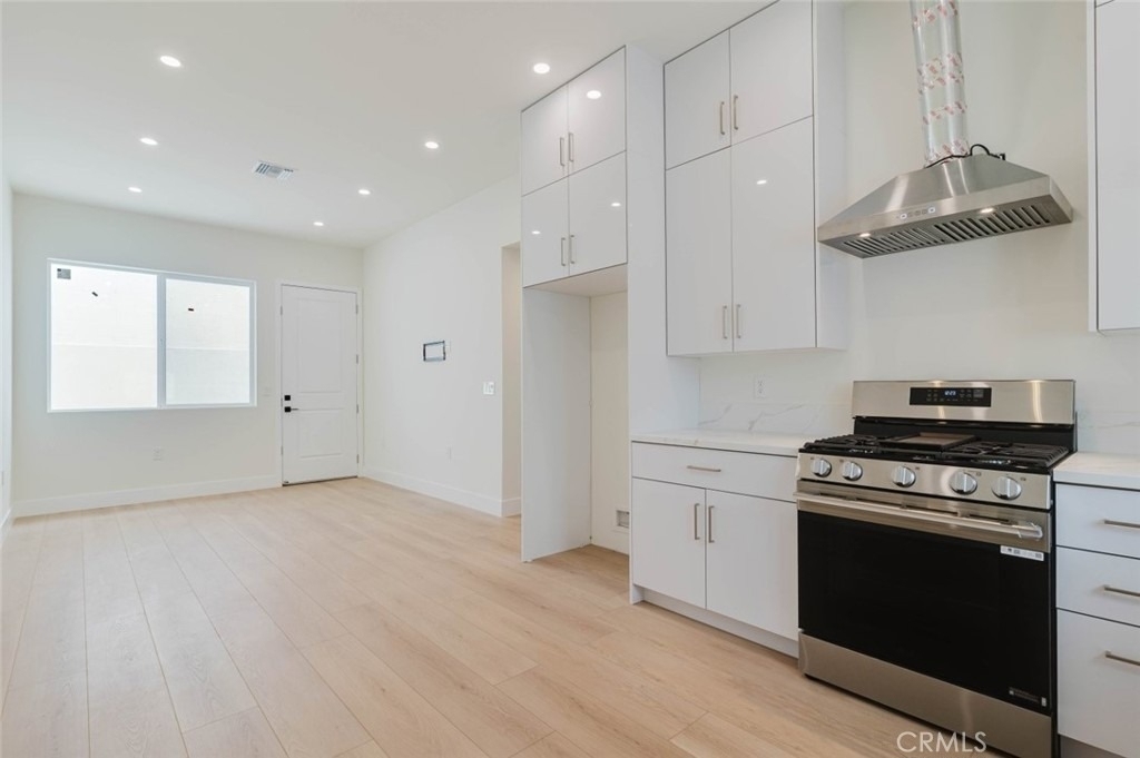 1167 Raymond Avenue - Photo 4