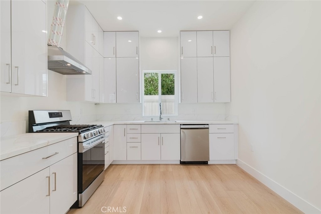 1167 Raymond Avenue - Photo 7