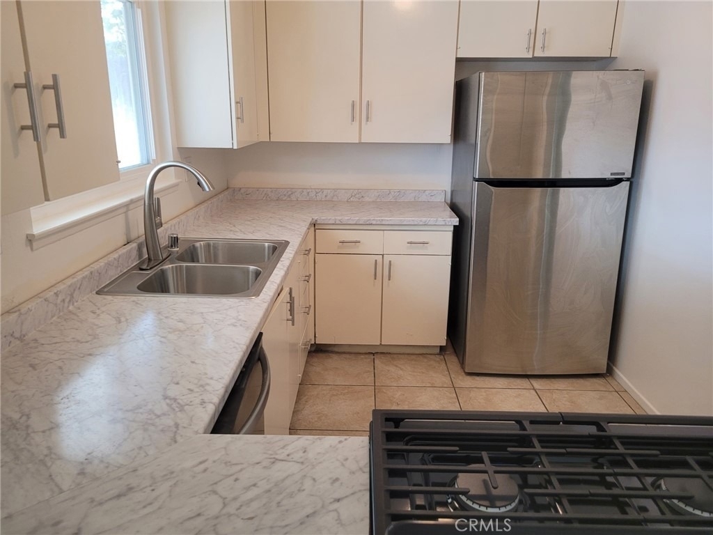 3205 Celeste - Photo 2