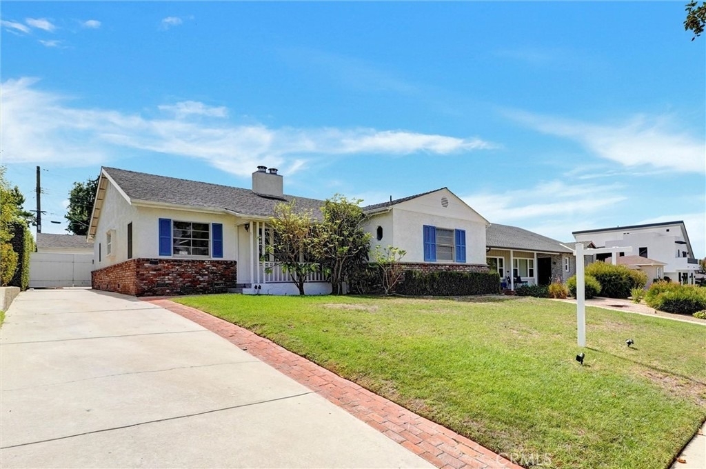 530 Andover - Photo 0