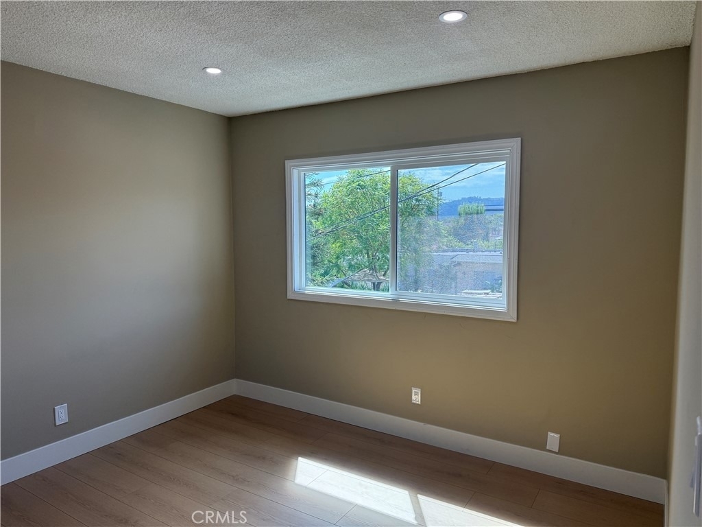 600 E Acacia Avenue - Photo 6