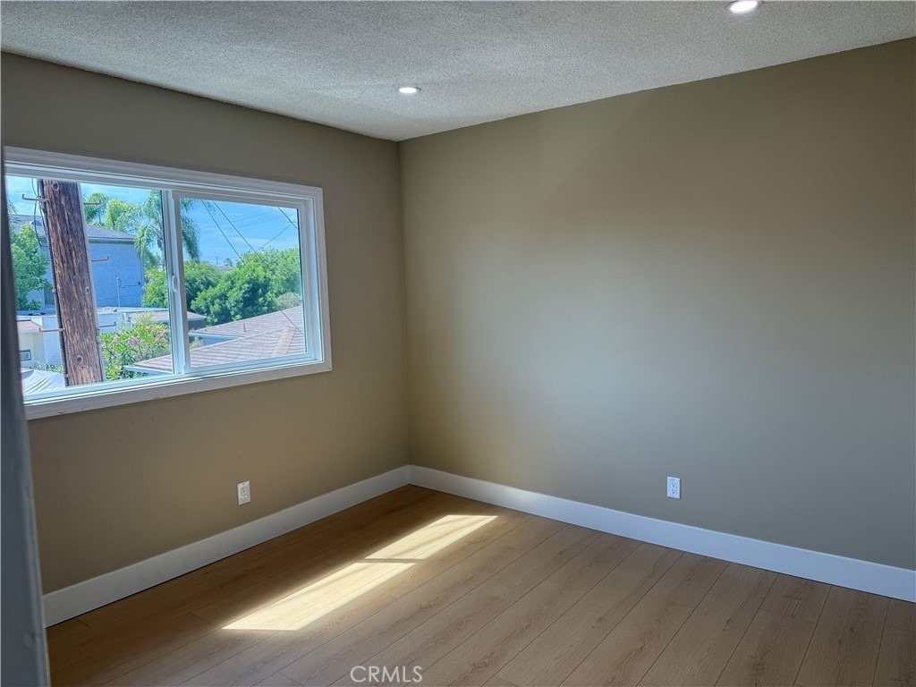 600 E Acacia Avenue - Photo 10