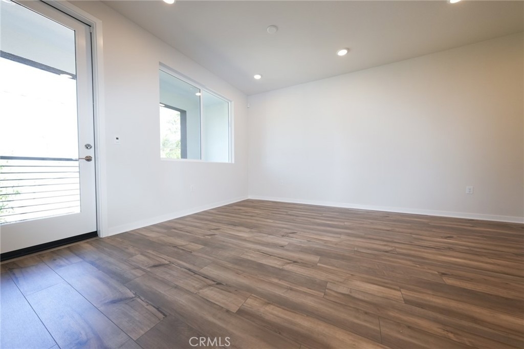 9561 Hannah Way - Photo 5