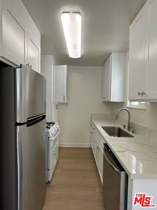 517 S Kenmore Avenue - Photo 5